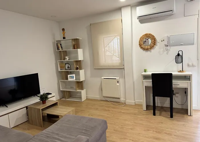 Artbel Rentals En Plaza Castilla -Vizcainos